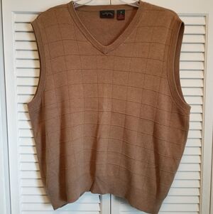 Men's Saddlebred Brown Block Front V-Neck Sweater Vest (XL)